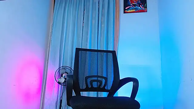 Snapshot of DanteSantoro chatting on 02-06-26, 04:43 DanteSantoro online show from 02-06-26, 04:43