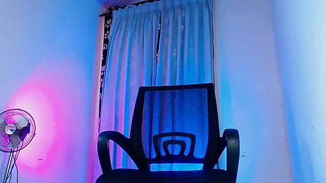 Snapshot of DanteSantoro chatting on 02-24-26, 09:13 DanteSantoro online show from 02-24-26, 09:13