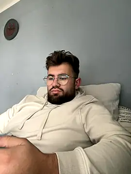 yxssxn24403 online show from 10-13-25, 07:30