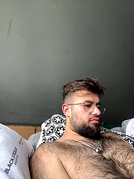 yxssxn24403 online show from 10-15-25, 08:47