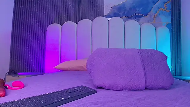 hot dione online show from 04-07-26, 07:14