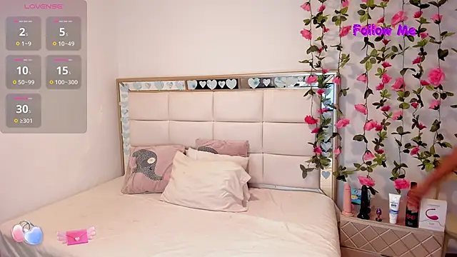 Vicky Freedom online show from 12-19-24, 02:23