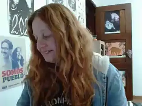 Snapshot of ViioletaMora chatting on 06-17-26, 03:31 ViioletaMora online show from 06-17-26, 03:31