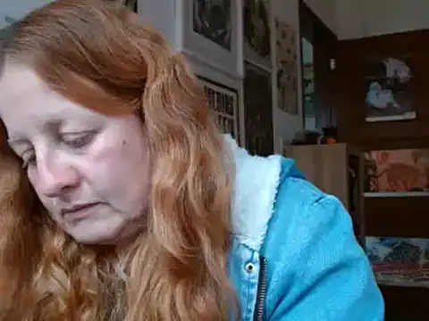 Snapshot of ViioletaMora chatting on 06-18-26, 07:40 ViioletaMora online show from 06-18-26, 07:40
