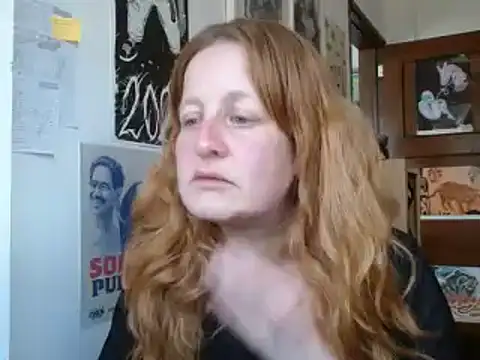 Snapshot of ViioletaMora chatting on 06-26-26, 07:40 ViioletaMora online show from 06-26-26, 07:40