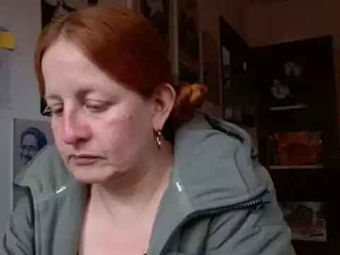 Snapshot of ViioletaMora chatting on 07-15-26, 06:35 ViioletaMora online show from 07-15-26, 06:35