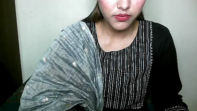 Snapshot of Princess_noorjahan chatting on 03-01-25, 06:43 Princess noorjahan online show from 03-01-25, 06:43