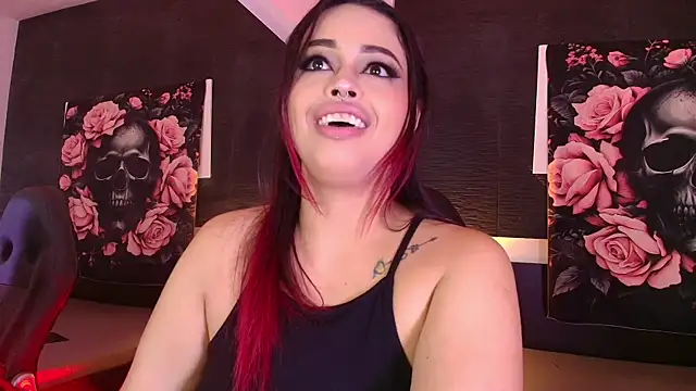 Snapshot of EvaaFoxxy1 chatting on 04-19-26, 12:15 EvaaFoxxy1 online show from 04-19-26, 12:15