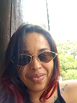 Snapshot of EvaaFoxxy1 chatting on 05-05-26, 05:43 EvaaFoxxy1 online show from 05-05-26, 05:43