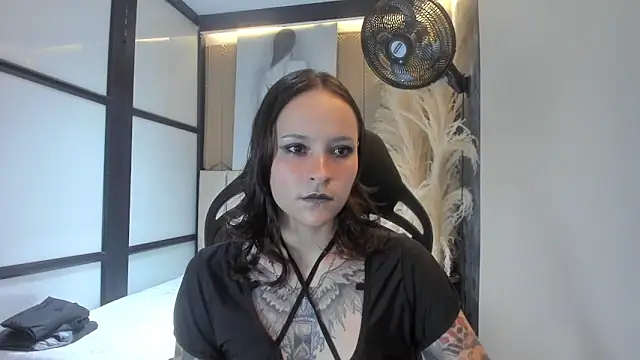 AnnyThompson  online show from 03-23-26, 10:25