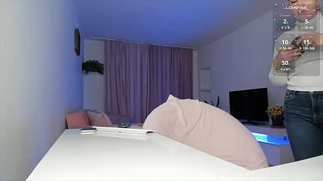 xqueenyasmine online show from 12-11-24, 03:02