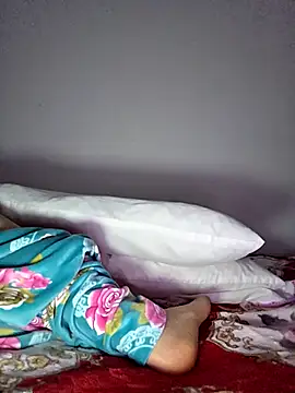 Snapshot of altinya chatting on 03-29-26, 01:38 altinya online show from 03-29-26, 01:38