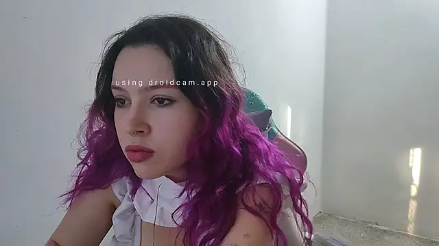 Snapshot of WandaDoll chatting on 11-14-25, 12:04 WandaDoll online show from 11-14-25, 12:04