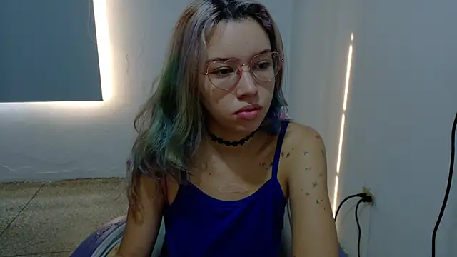 Snapshot of WandaDoll chatting on 03-28-26, 12:16 WandaDoll online show from 03-28-26, 12:16