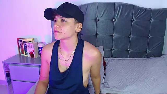 Snapshot of Antonella_Cruz02 chatting on 07-13-26, 03:31 Antonella Cruz02 online show from 07-13-26, 03:31