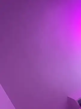 ValerieHilton online show from 01-14-26, 09:42