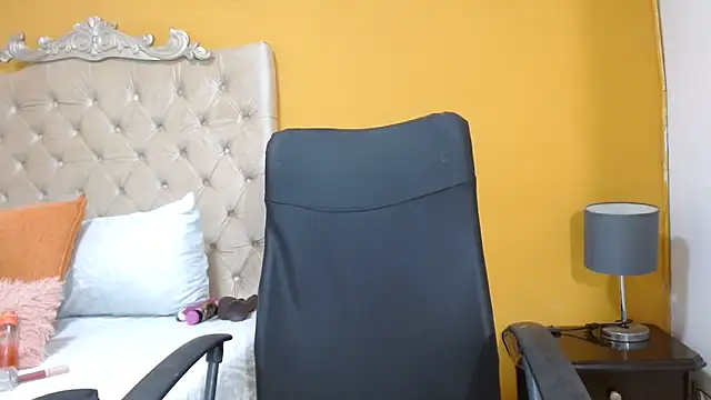 rousse sexyandhot online show from 07-02-26, 03:23