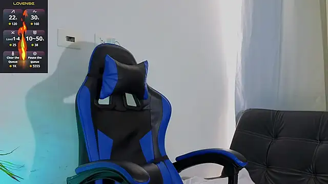 Snapshot of EdwardRoss_ chatting on 01-18-26, 06:23 EdwardRoss online show from 01-18-26, 06:23