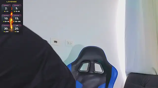 Snapshot of EdwardRoss_ chatting on 02-13-26, 07:54 EdwardRoss online show from 02-13-26, 07:54