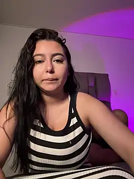 Snapshot of RexxaYBlade chatting on 11-16-25, 08:25 RexxaYBlade online show from 11-16-25, 08:25