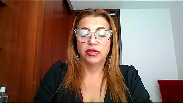 Snapshot of RossanaLionheart chatting on 04-07-26, 12:27 RossanaLionheart online show from 04-07-26, 12:27