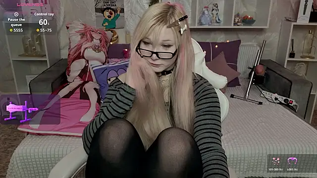 MeowkaKitty online show from 03-28-26, 02:55