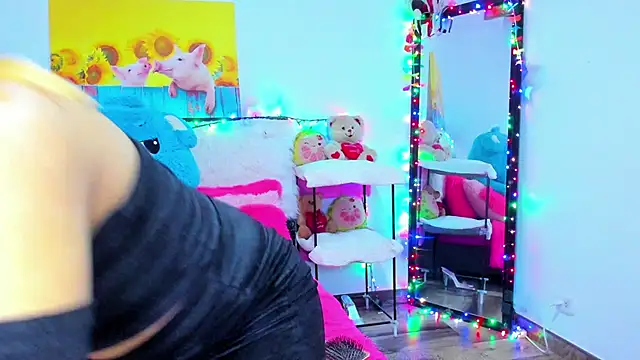 Candy Candy   online show from 04-18-26, 12:36
