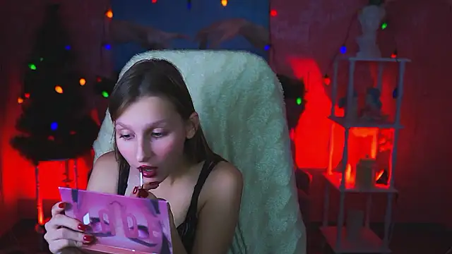 EllaHorton online show from 12-05-24, 05:06