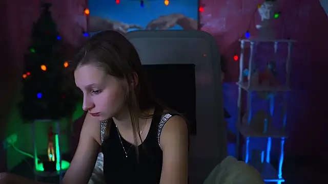 EllaHorton online show from 01-08-25, 05:27