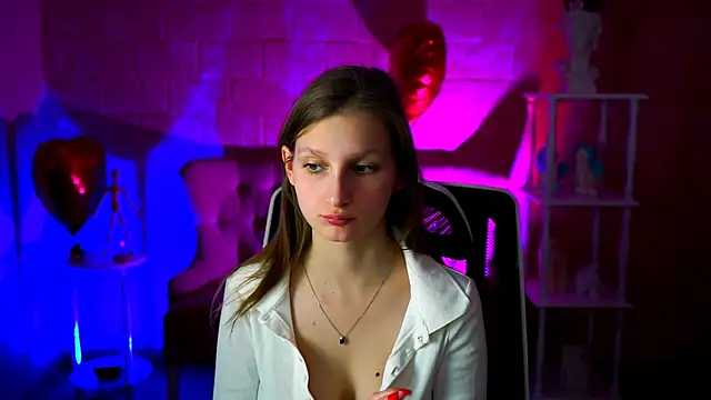 EllaHorton online show from 03-03-25, 12:16