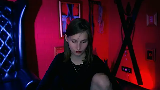 EllaHorton online show from 09-11-25, 04:40