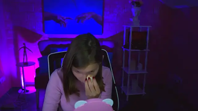 EllaHorton online show from 11-10-25, 08:35