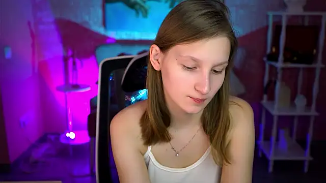 EllaHorton online show from 03-01-26, 09:44