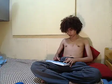 Asiantwink21 online show from 07-17-26, 12:45