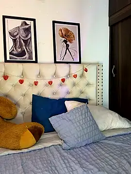 Snapshot of taylor-sexyy chatting on 01-10-26, 06:15 taylor-sexyy online show from 01-10-26, 06:15