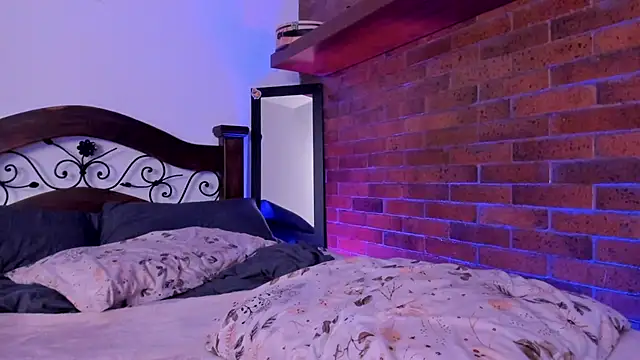 noemi foxxx online show from 02-06-25, 03:20