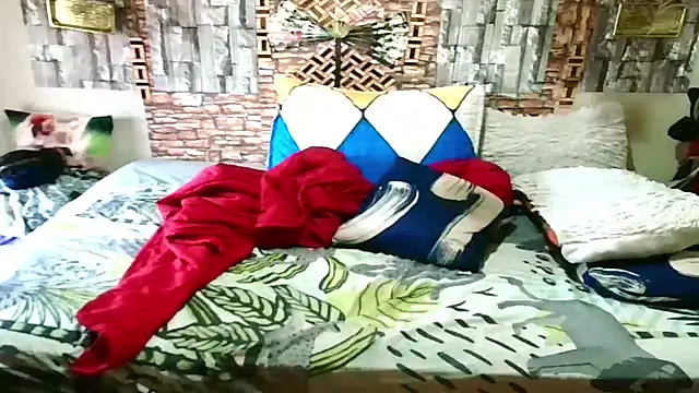 Snapshot of Indian_Blaze00 chatting on 11-06-25, 05:52 Indian Blaze00 online show from 11-06-25, 05:52