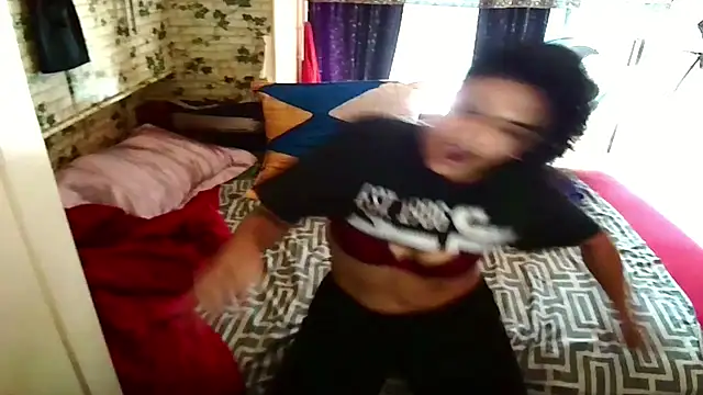 Snapshot of Indian_Blaze00 chatting on 11-24-25, 06:13 Indian Blaze00 online show from 11-24-25, 06:13