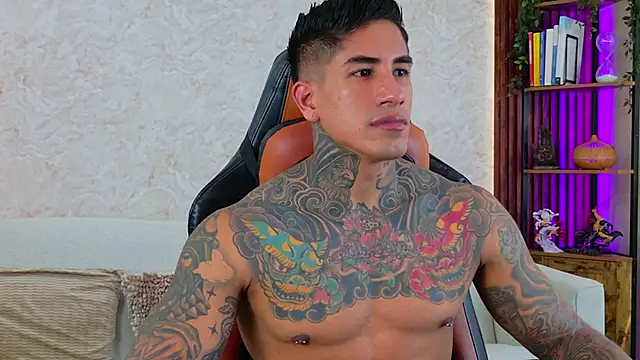 Snapshot of AdanReilly chatting on 02-08-26, 02:53 AdanReilly online show from 02-08-26, 02:53