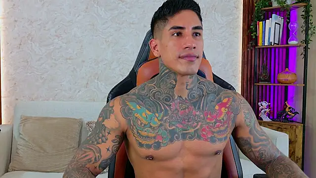 Snapshot of AdanReilly chatting on 02-14-26, 03:53 AdanReilly online show from 02-14-26, 03:53