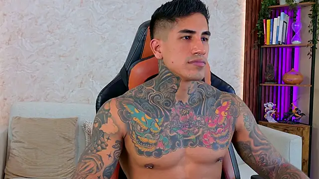 Snapshot of AdanReilly chatting on 02-26-26, 08:19 AdanReilly online show from 02-26-26, 08:19