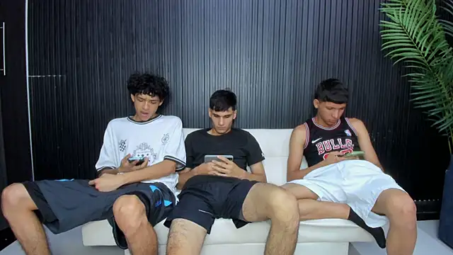 Sex orgy01 online show from 07-10-26, 07:49