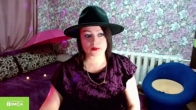 Snapshot of Julia-ru chatting on 09-17-25, 06:53 Julia-ru online show from 09-17-25, 06:53