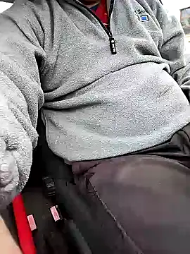 Snapshot of Sarpe84 chatting on 12-13-24, 12:06 Sarpe84 online show from 12-13-24, 12:06