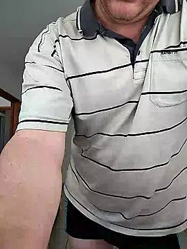 Snapshot of Sarpe84 chatting on 01-18-25, 10:17 Sarpe84 online show from 01-18-25, 10:17