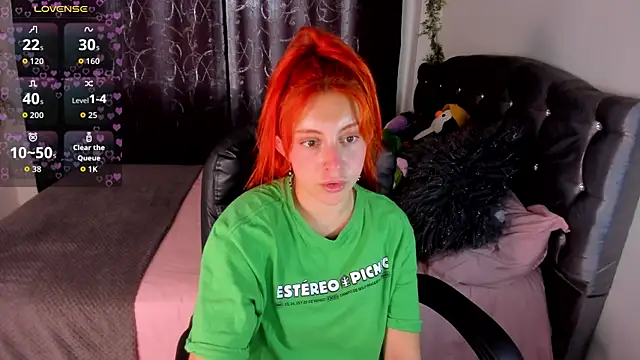 Violetaarey online show from 04-15-26, 05:31