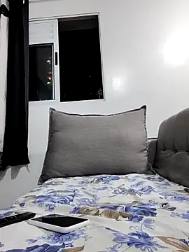 Snapshot of Bella_Anjoss chatting on 04-09-26, 12:21 Bella Anjoss online show from 04-09-26, 12:21