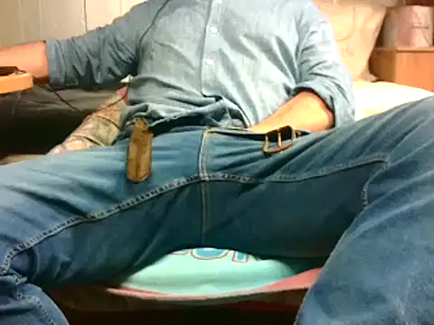Giulio35 Pika online show from 05-19-26, 03:29