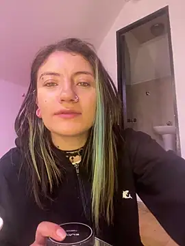 Broklinwhite  online show from 05-30-26, 01:30