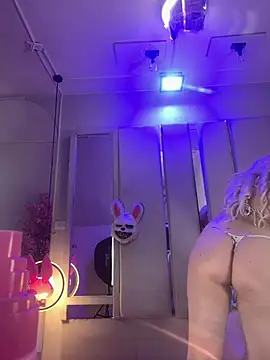 Broklinwhite  online show from 06-01-26, 01:02